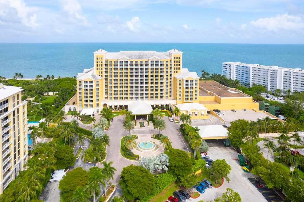 The Palms, Ocean View Studio Located At Ritz Carlton - Key Biscayne Miami Exterior photo