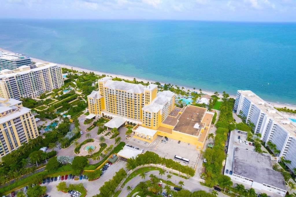The Palms, Ocean View Studio Located At Ritz Carlton - Key Biscayne Miami Exterior photo