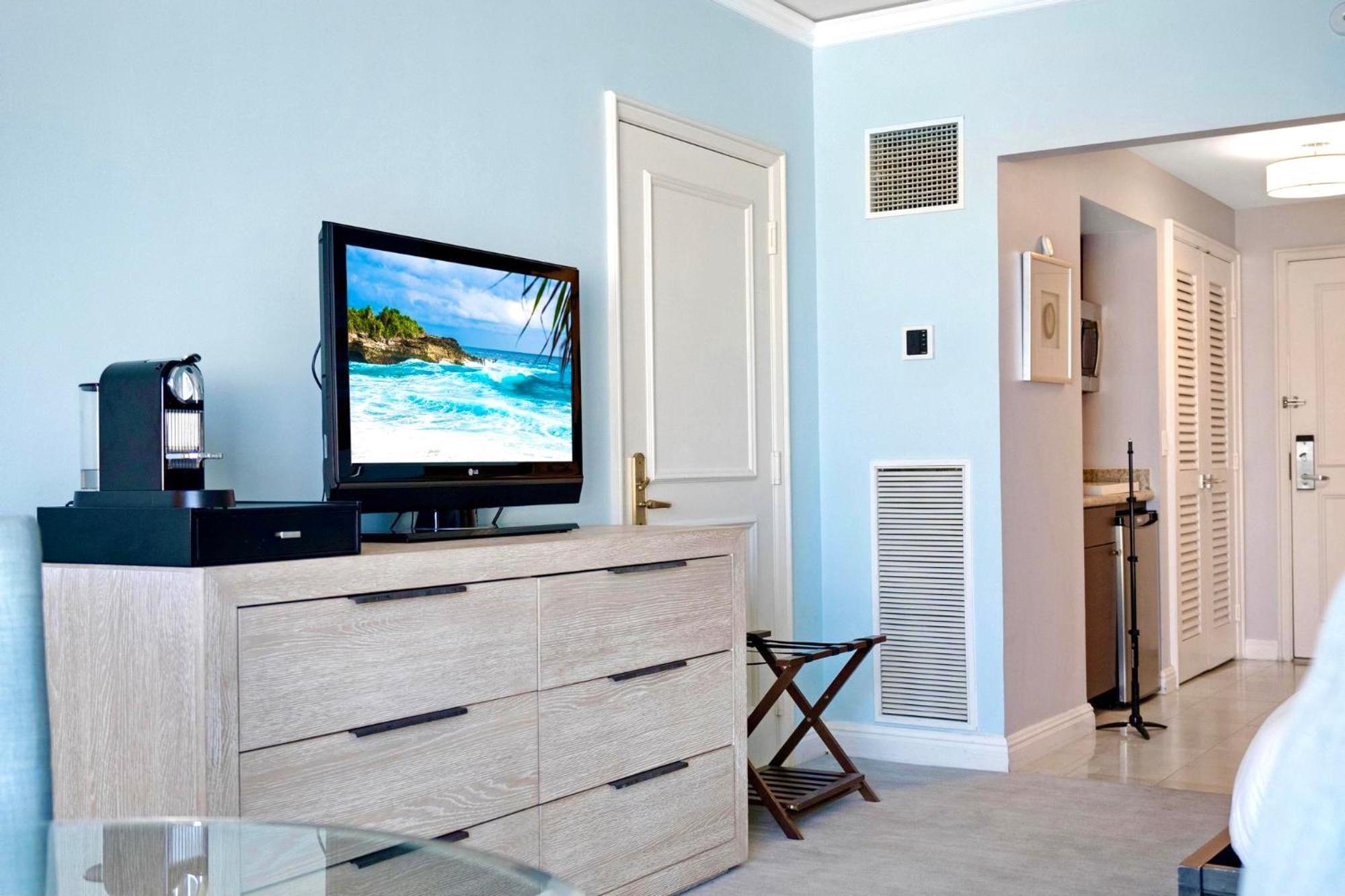 The Palms, Ocean View Studio Located At Ritz Carlton - Key Biscayne Miami Exterior photo